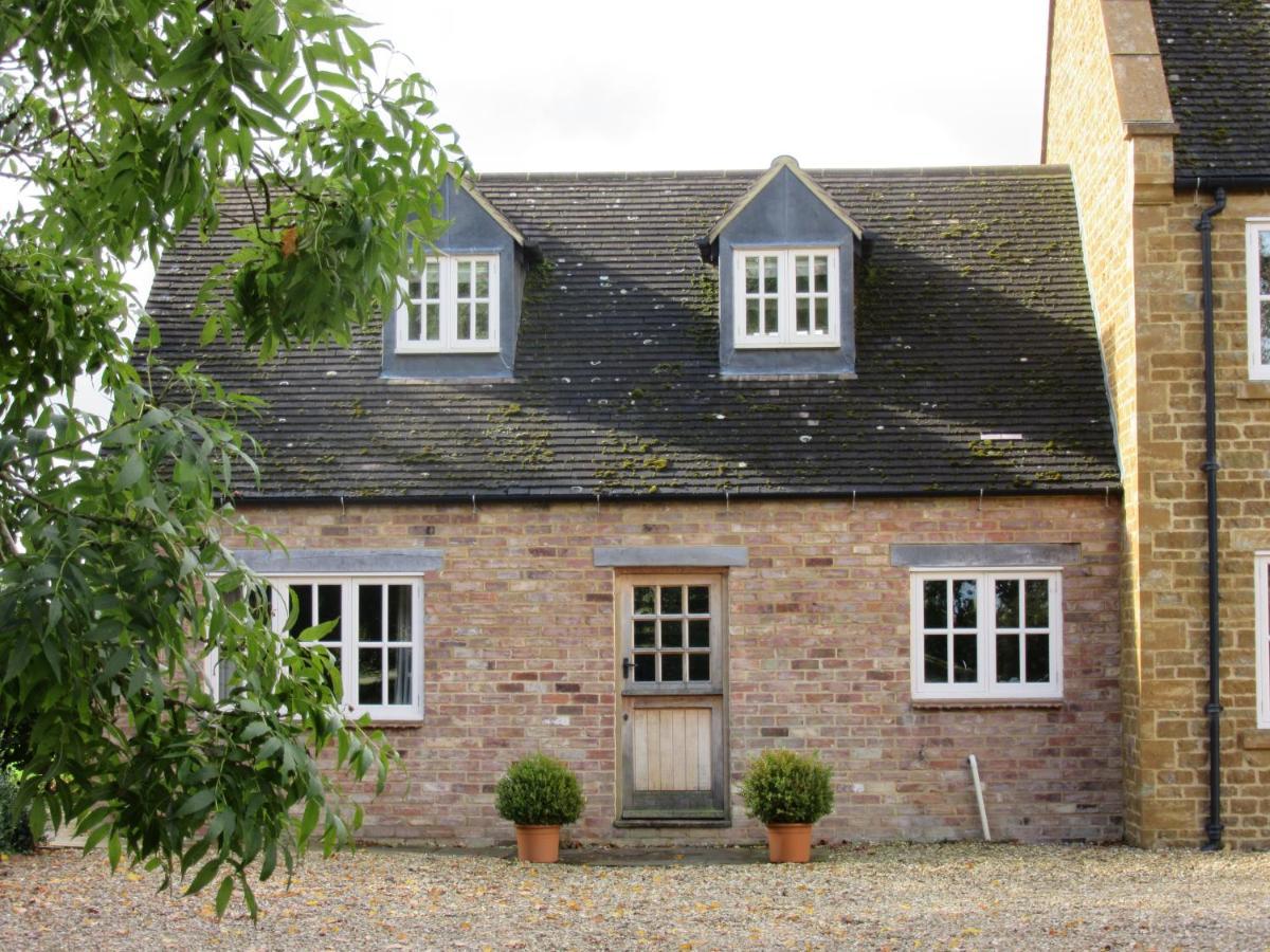 Weston Hill Farm Bed & Breakfast Moreton Pinkney Екстериор снимка